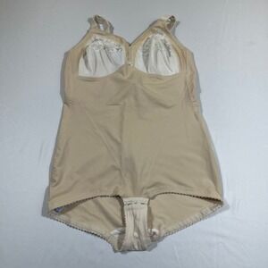 St Michael Shapewear Bodysuit Women 38C Beige Vintage Lace Trim Firm Control